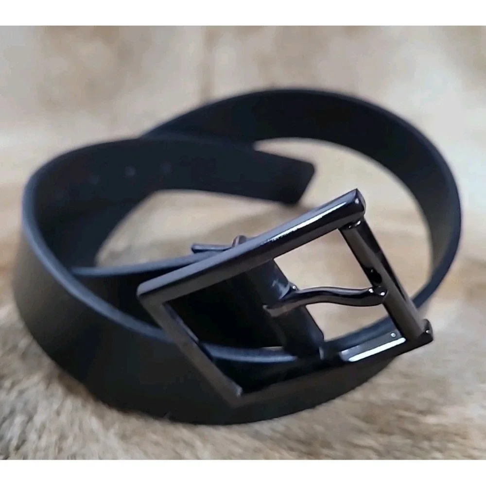 Banana‎ Republic Black Genuine Italian Leather Belt 30